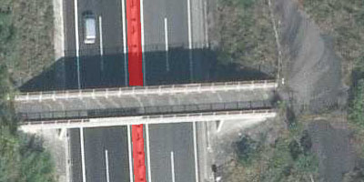 Median Strip of Roads extraction image